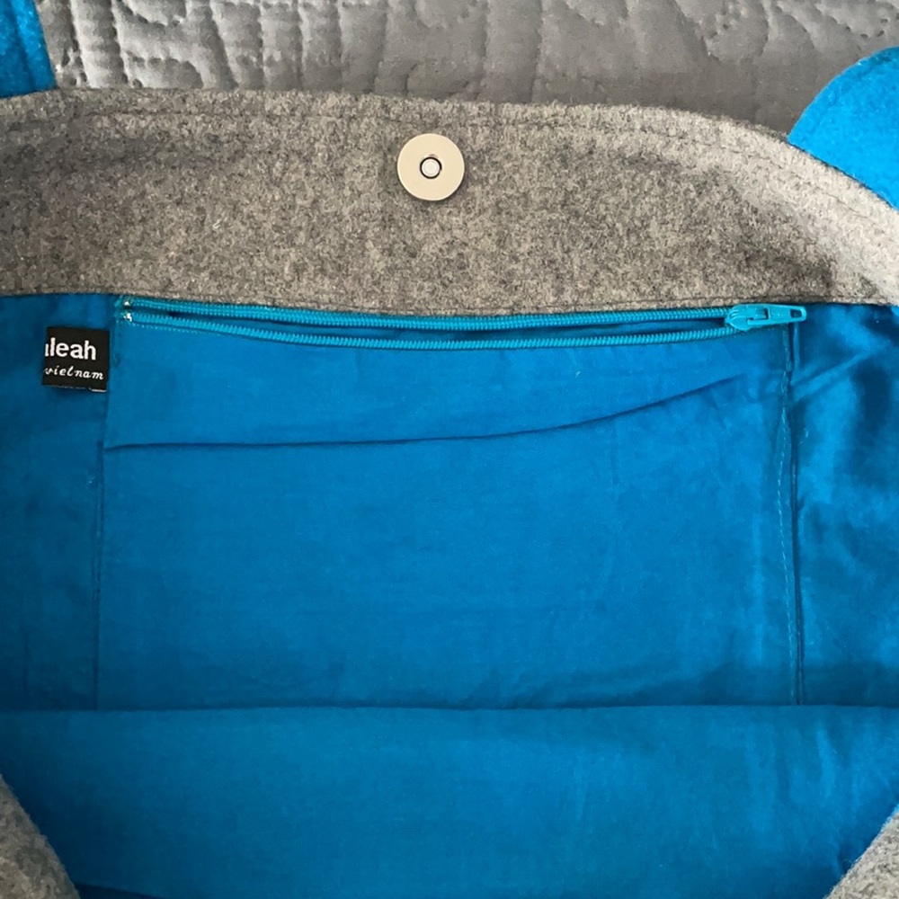 Felt/Wool Tote - Picture 4 of 5